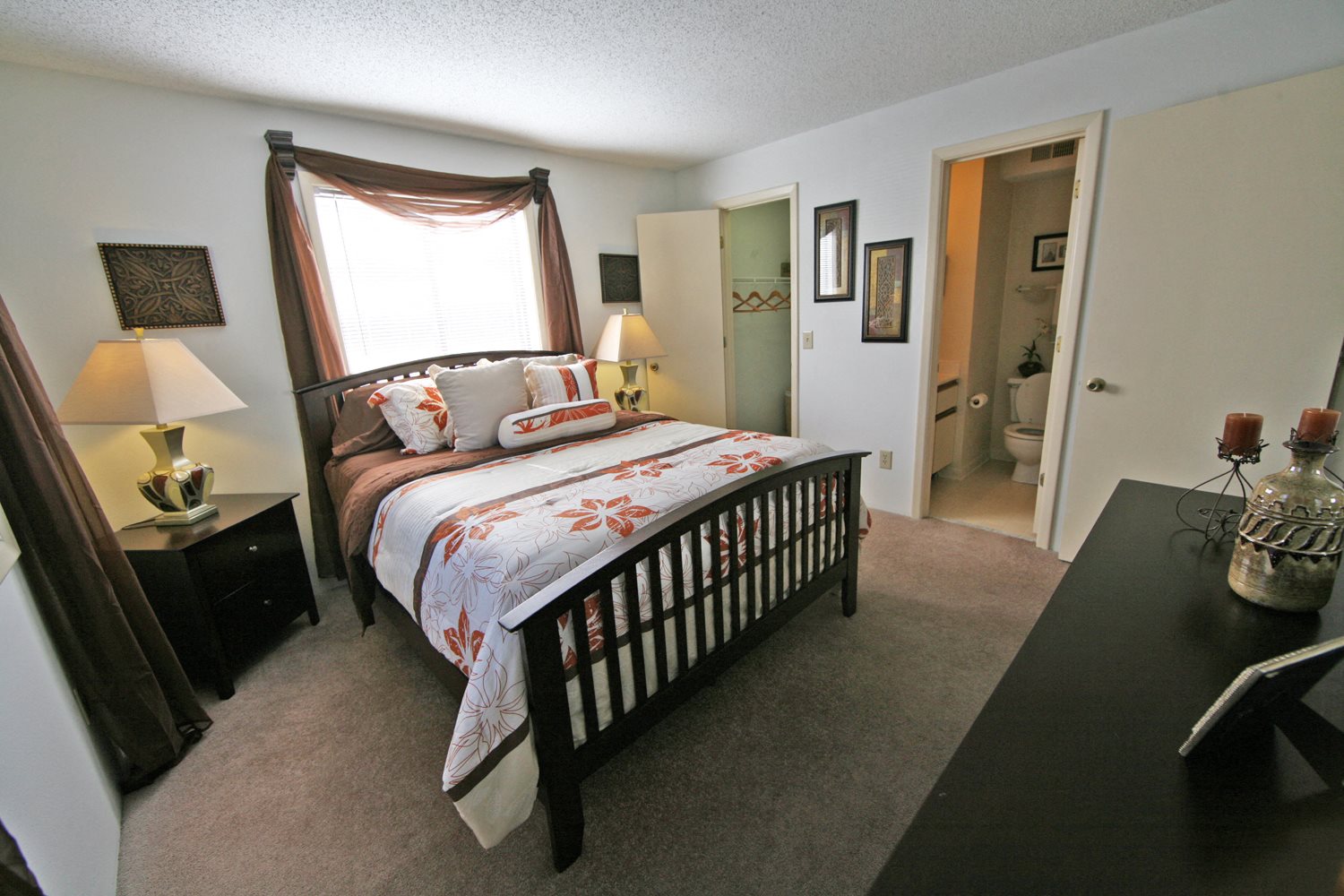 Gallery Photo 11